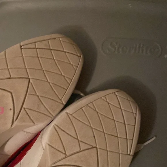 NIKE Stamina Red Swoosh Cheer Shoes Sneakers, Size 9 - Picture 6 of 7